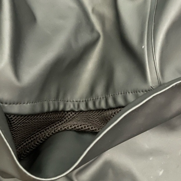 Herschel Supply Co.
Forecast Parka - Women's Large - Picture 9 of 14